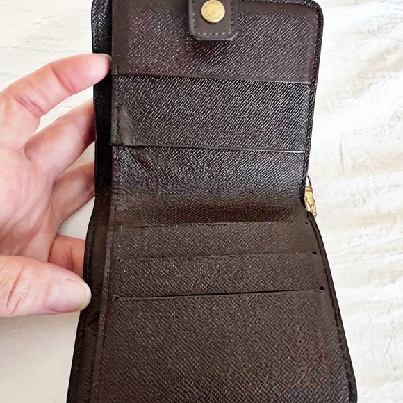LOUIS VUITTON ~ Vintage Damier Ebene Compact Wallet ~ August 2000 - Picture 7 of 17